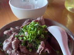 -大众跷脚牛肉馆·非遗传承单位(峨眉山店)