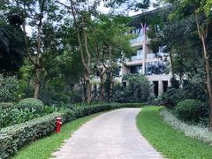 -深圳隐秀山居酒店