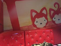 -唯爱KTV聚会餐厅(仙林东城汇店)