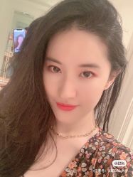 -时尚殿堂明星门店