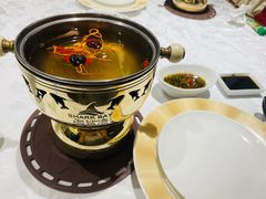-海鲨湾海鲜会馆(百家湖1912店)