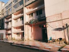 -沃尔玛上海田林店-地面停车场