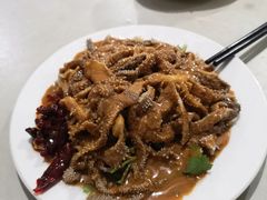-二哥特色砂锅
