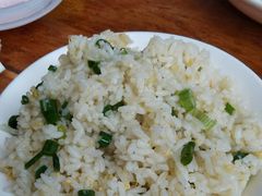 -茅屋大酒店