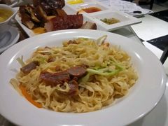 -新大咀港式茶餐厅(宝山万达店)