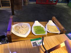 -小小河边鱼(天润城店)