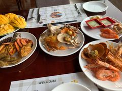 -荣誉国际酒店-云顶旋转餐厅