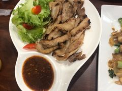 -Dang restaurant (patong phuket)