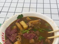 -陈寔包子王·卤煮小肠·京味小吃(龙潭店)