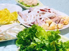 果地椰子鸡-范饭椰林川湘味海鲜·椰子鸡(三亚湾椰梦长廊店)