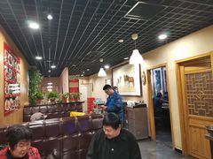 大堂-屯老二农家铁锅炖·行业领军者(梅江店)