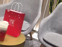 -奈雪的茶(市百一店)