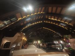 -三亚湾海居铂尔曼度假酒店