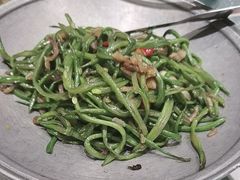 -海派美食·家宴海鲜青岛菜·石锅鲽鱼头(东方城店)