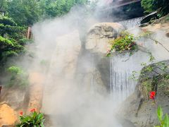 -七彩云南古滇温泉山庄
