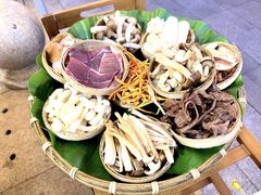 -菌海森林·非遗野生菌火锅(西山区滇池路摩根道店)