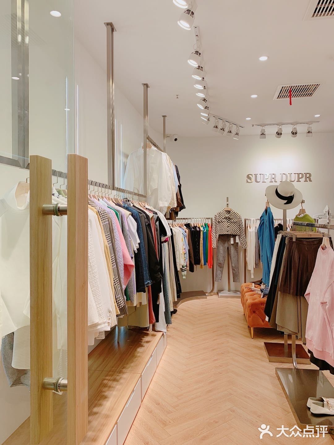 停不下来了，自己买了一大包拎回去 