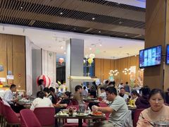 -飨食汇全日制餐厅·昆山皇冠假日酒店(九方店)