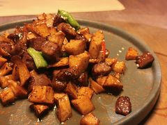 杏鲍菇炒牛肉粒-来龙里 精致 东南亚餐室(万象城店)