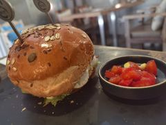 -HIGH FIVE哈福手工汉堡(桂林路店)