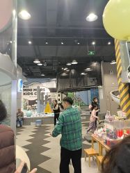 -MINI MARS 脚下的城市乐园·餐饮·派对(静安江宁店)