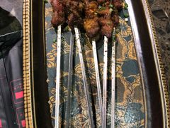 -沪小二炭火蛙锅(淮海中路美食不夜城店)