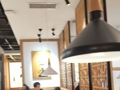 -江渔儿酸菜鱼(映月湖环宇城店)