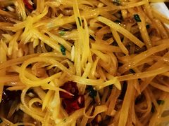 酸辣土豆丝-苗湘食府(十年店)