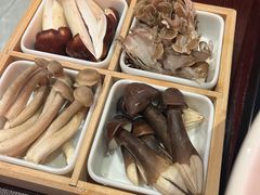 -洞子口重庆鲜货火锅(楚翘城旗舰店)