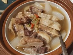 招牌清汤崩砂牛腩-广州富力丽思卡尔顿酒店·丽轩·粤菜