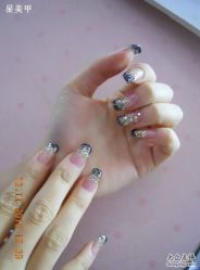 水晶镭射黑色渐进-星美甲