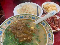-金杨拉面王小吃面馆·牛三宝面·红烧牛肉粉