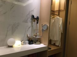 -香港倾城国际·美容美体中心