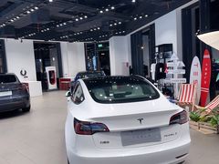 -TESLA 特斯拉(上海太古汇体验店)