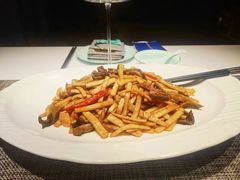 -上座云间·青年赣菜(绿茵店)