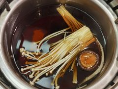 -龍歌自助小火锅(市南金茂湾店)