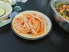 -周良天山牛杂城(天山路总店)