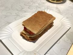 拿破仑-莎琳娜食品有限公司·蛋糕店
