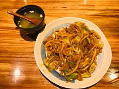 地狱肥牛炒乌冬面-石屋料理(南京西路店)