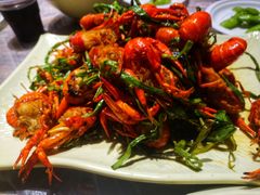 -巴厘龙虾·榜首油焖大虾(音乐学院·沿江酒馆店)