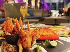 -OZONE 顶楼酒吧(香港丽思卡尔顿酒店)