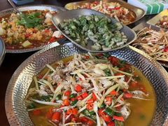-三叔特色自贡菜(中海国际店)