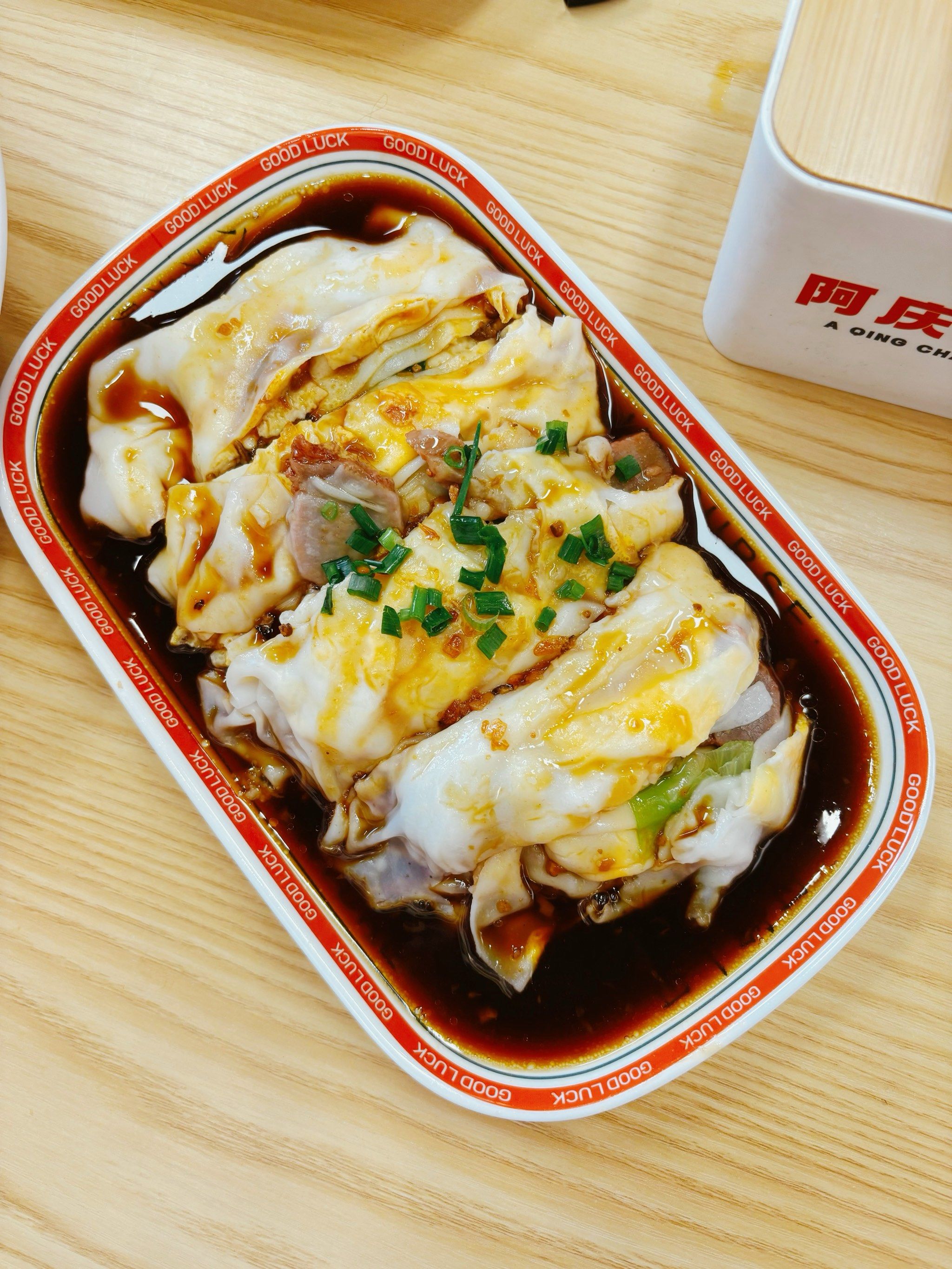 谁能不贪图这一口热气腾腾的肠粉呢呢!