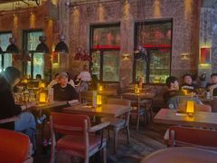 -FOUR PLAY BAR