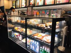 面包甜点陈列柜-星巴克(无锡大东方店)