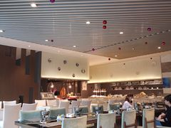 -筠咖啡西餐厅(上海国展宝龙丽筠酒店)