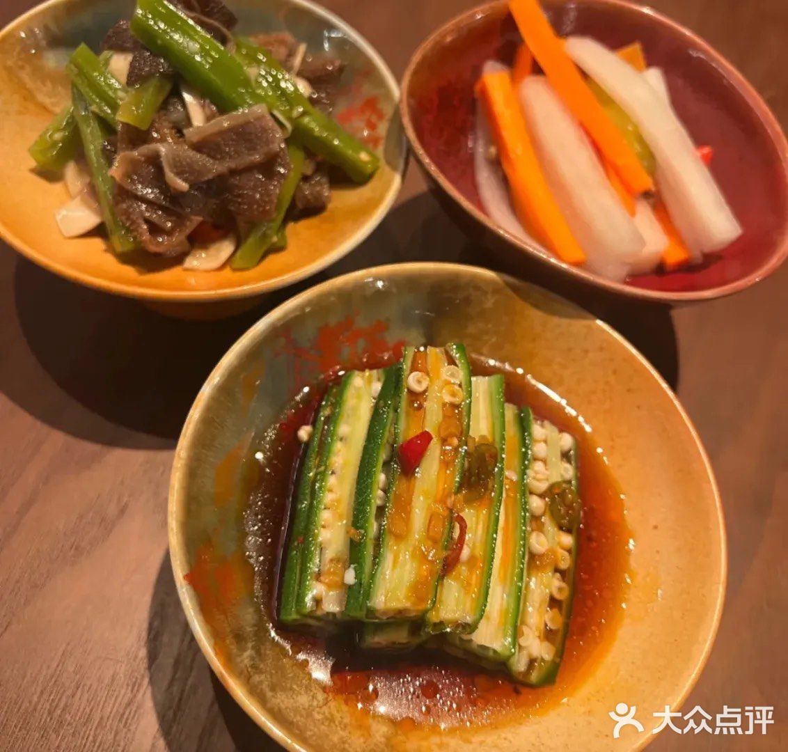 新开的小酒馆,味道不错,特别推荐海肠捞饭🔥