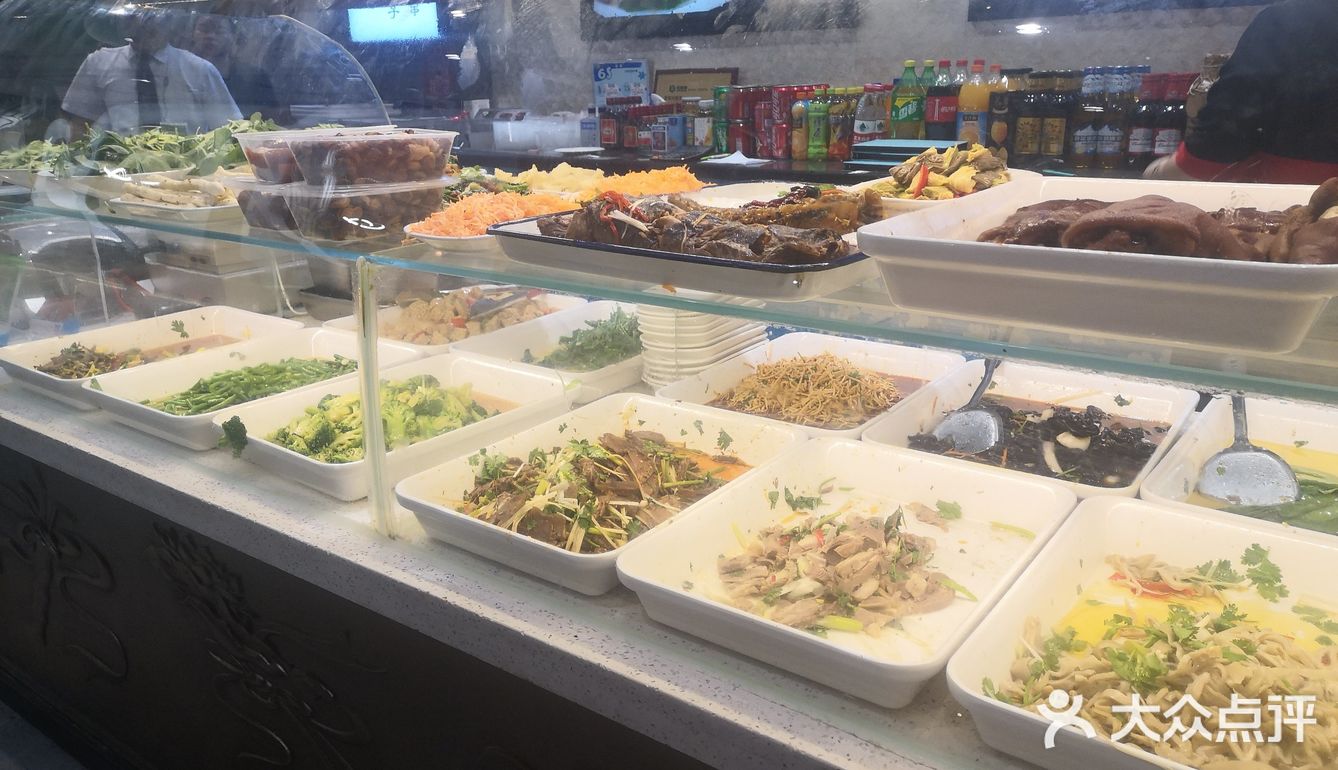 果然名不虚传。这里离我们住的河南鸿元酒店很近