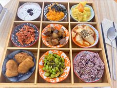 -轻蔬不用等·素食(江苏路店)
