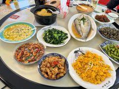 -七的湖·晚芳亭·阳澄湖农家菜·大闸蟹(莲花岛店)